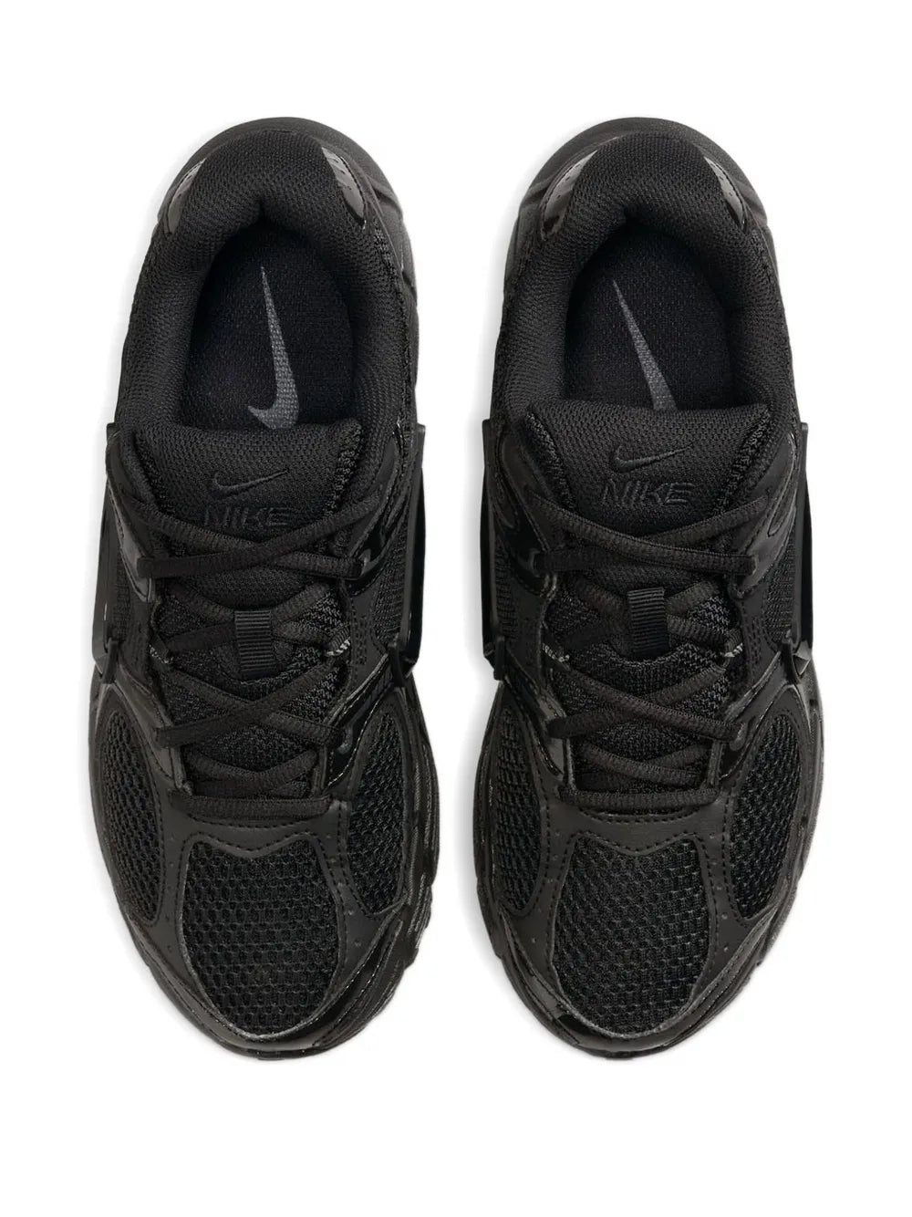 Nike V5 Rnr black lace-up running shoes, two views, mesh toe and Nike tongue logo