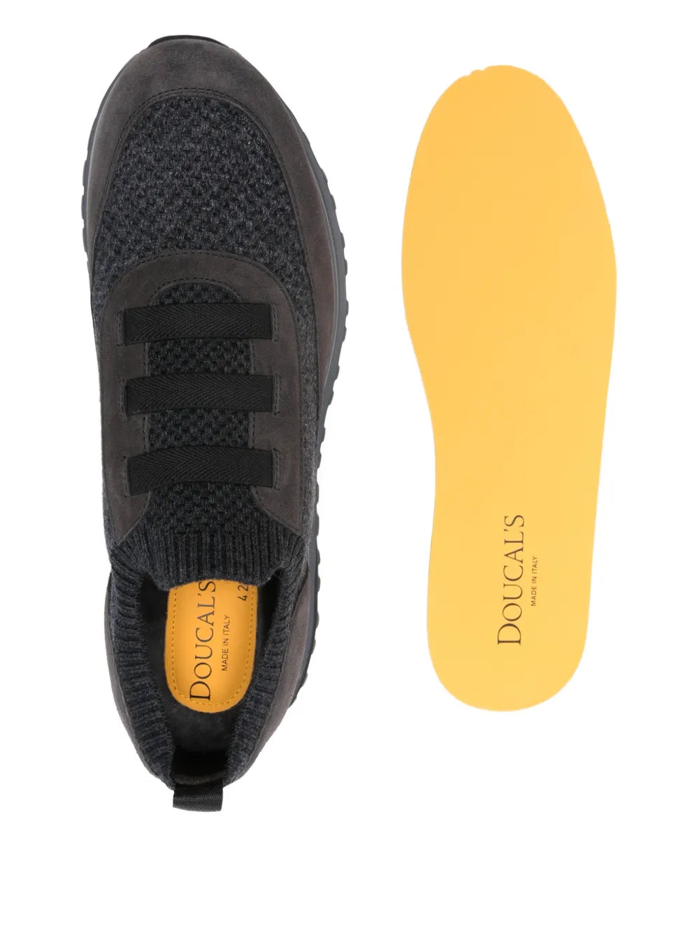 Doucal'S ribbed-panel sneakers, side view with branded insole and treaded outsole