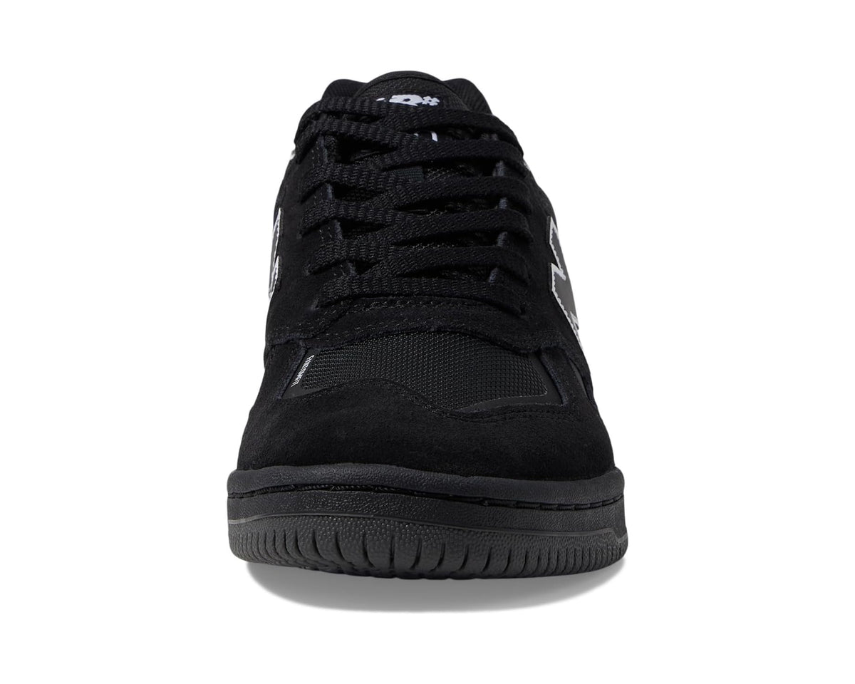 Men's New Balance Numeric 600 black lace-up shoes with padded tongue and thick rubber sole