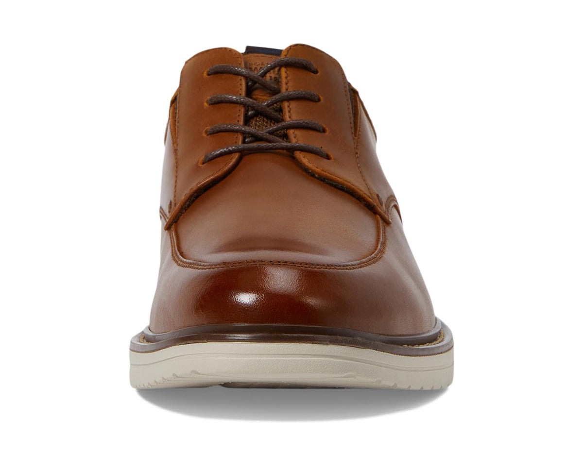 Cognac leather lace-up oxford shoe with padded tongue and light sole
