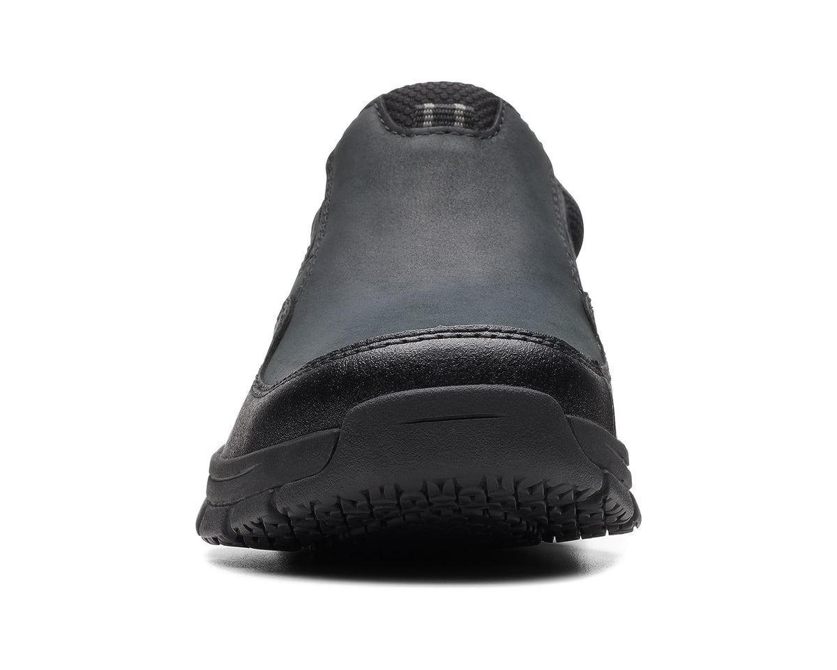 Clarks Walpath Step men's black leather slip-on shoes, toe and sole view