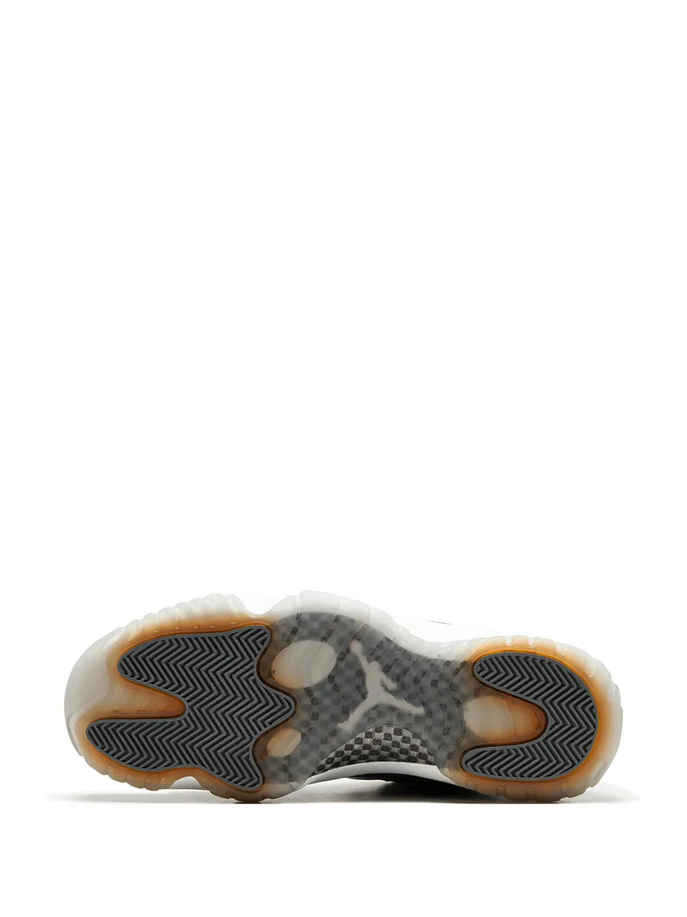 Shoe outsole tread with geometric pattern and gray rubber