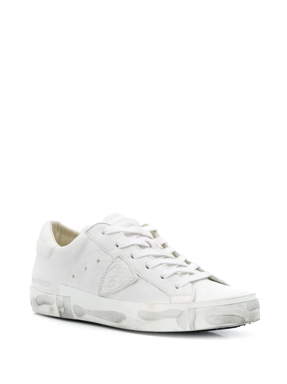 White lace-up low-top sneaker with side logo and textured rubber sole