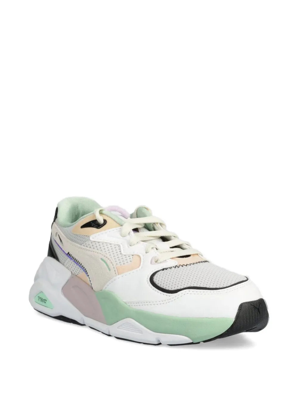 Low-top sneaker in white with mint green collar and black toe/side panel