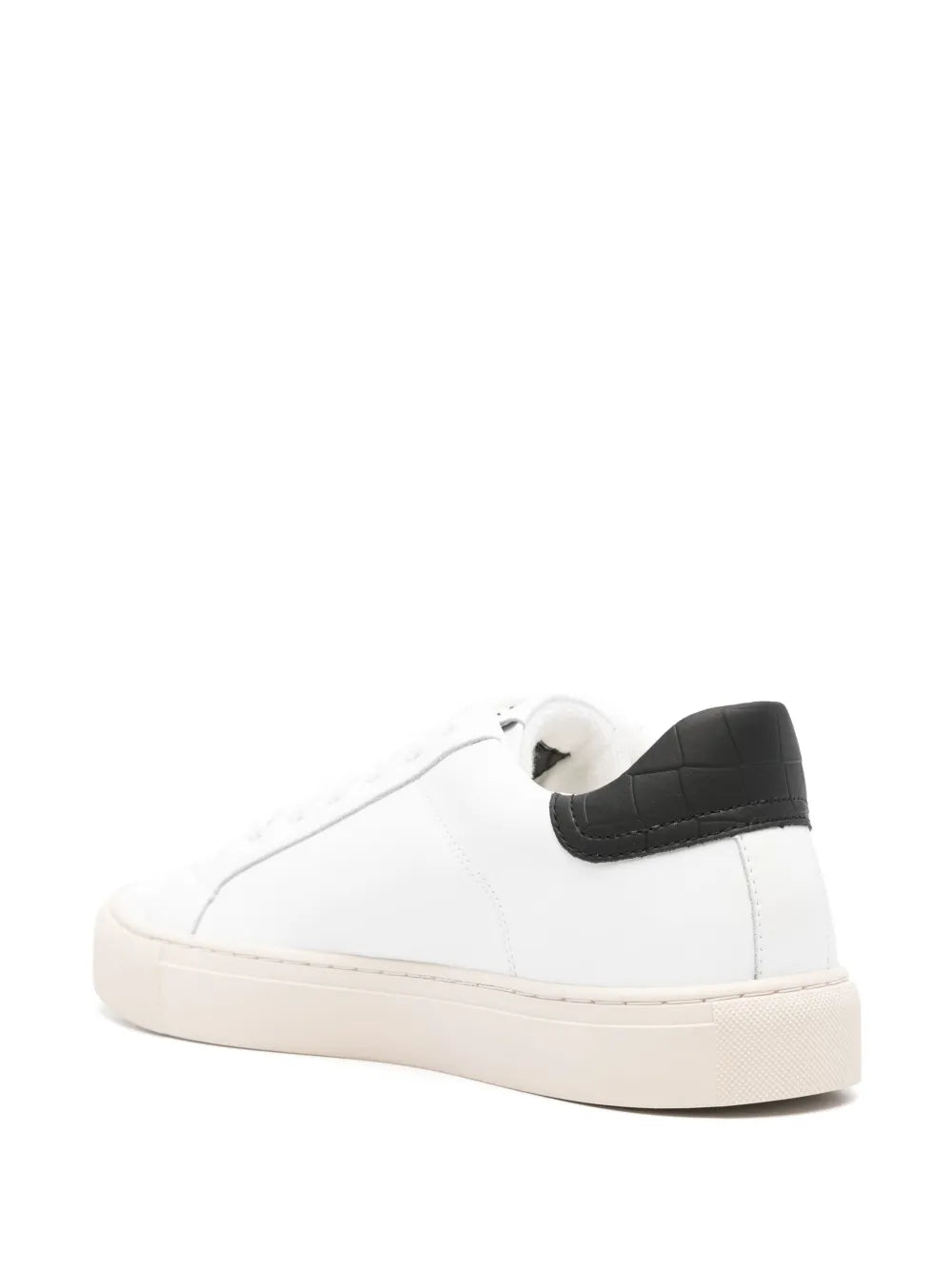 White leather low-top sneakers with black heel tab, lace-up, beige rubber sole