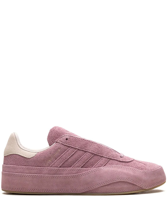 Y-3 Gazelle sneaker in mauve suede with lace-up front and off-white lining