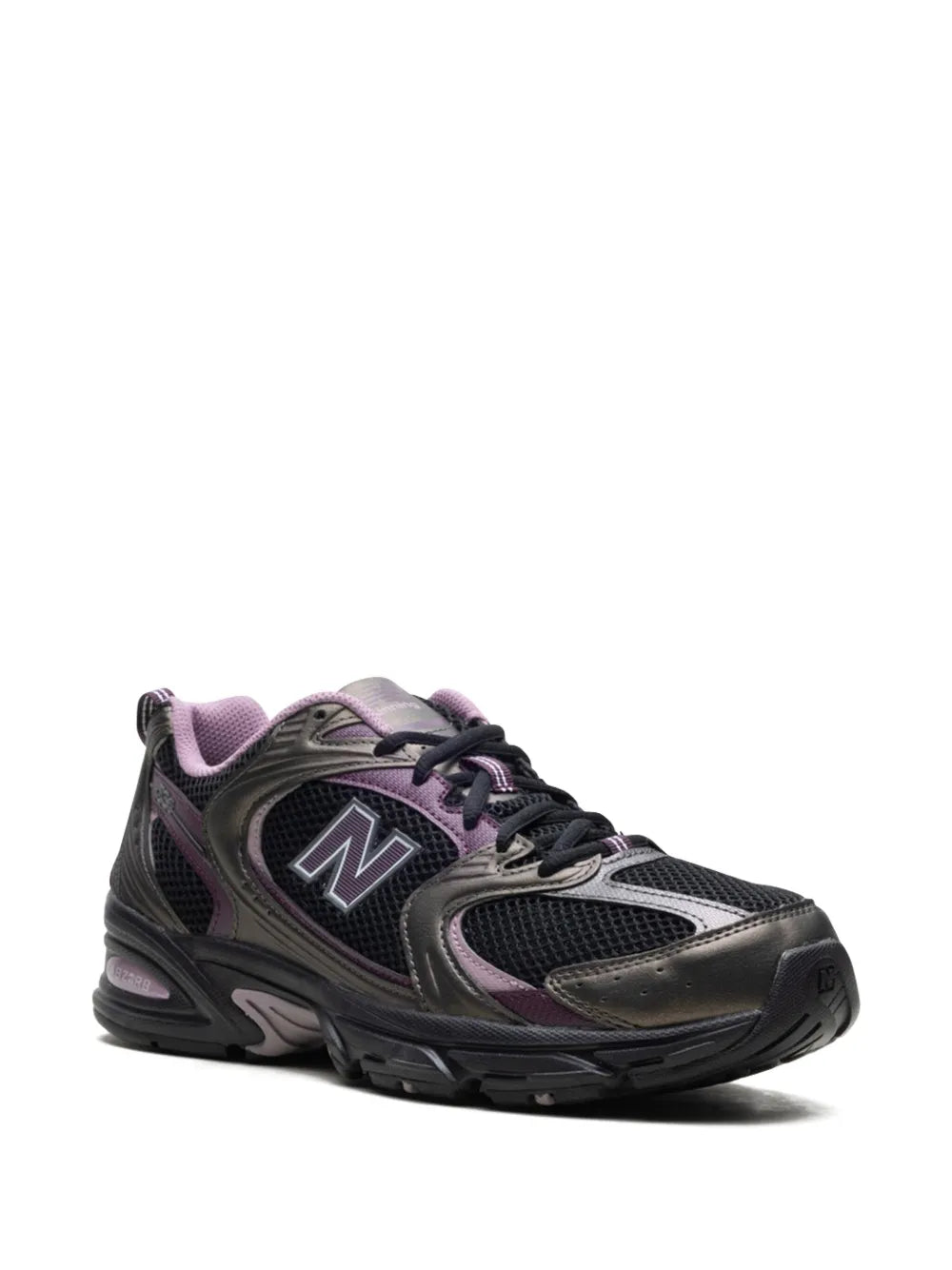 New Balance 530 black sneakers, side view with purple collar and N logo