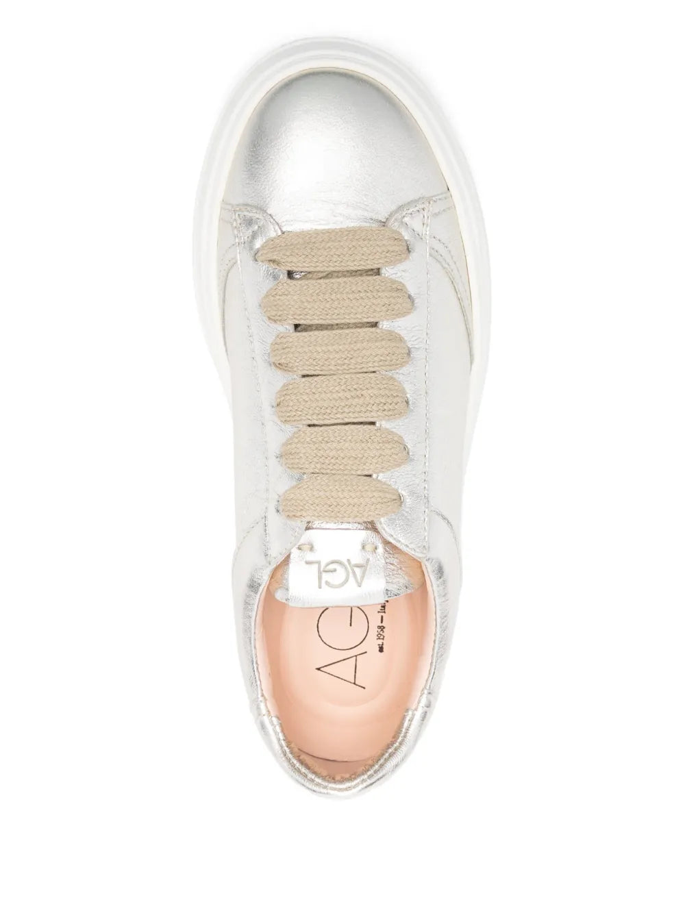 Silver metallic low-top sneaker with beige laces and cushioned tongue