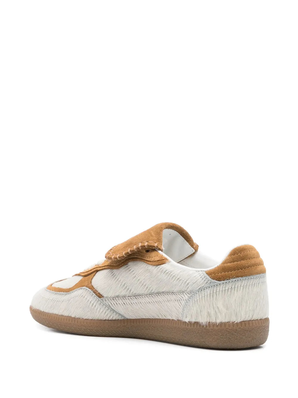 Light grey and tan club sneakers, side view, lace-up with gum rubber outsole
