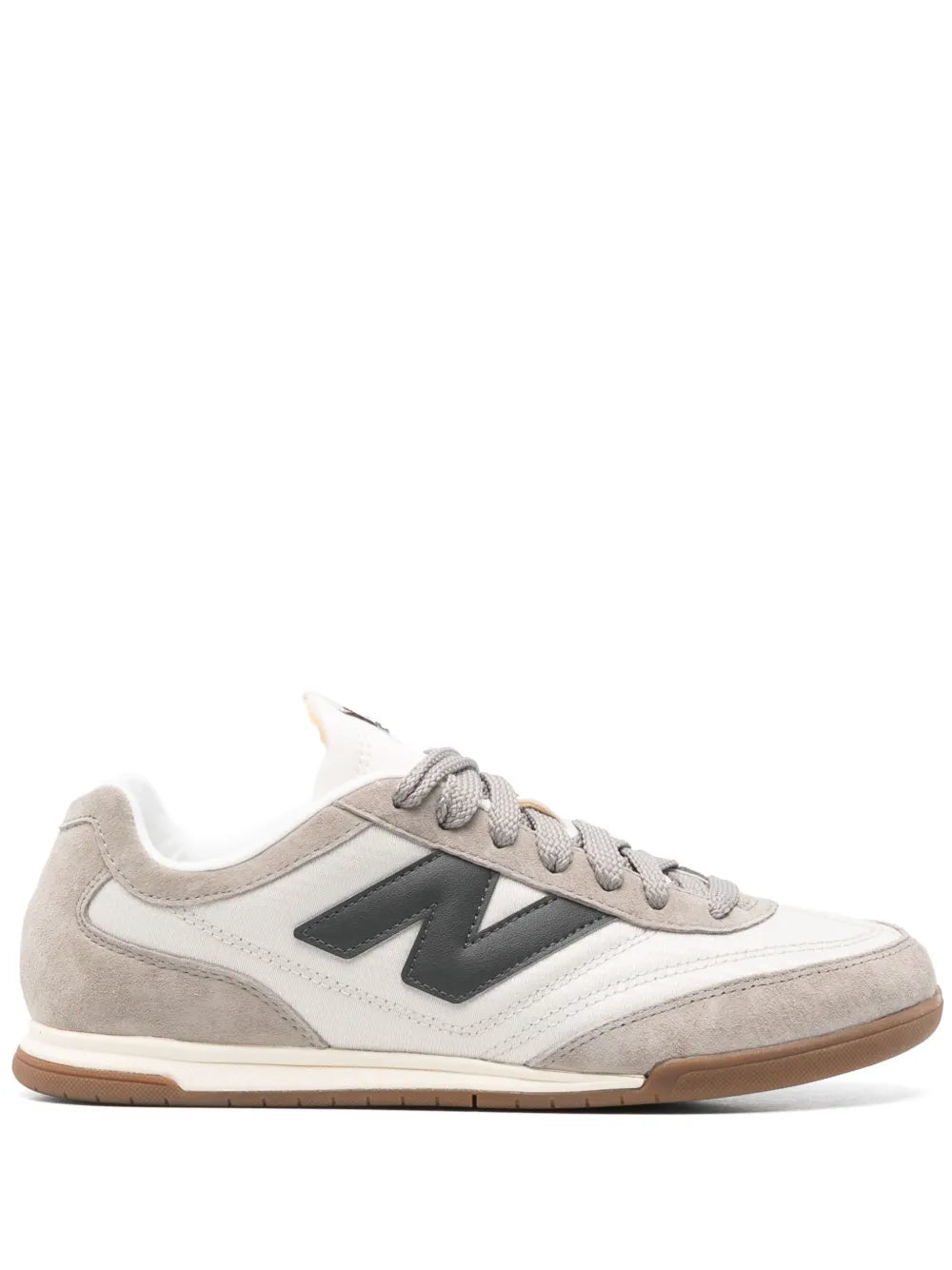 New Balance RC42 sneakers, nickel grey/white, N logo, lace-up, gum sole.