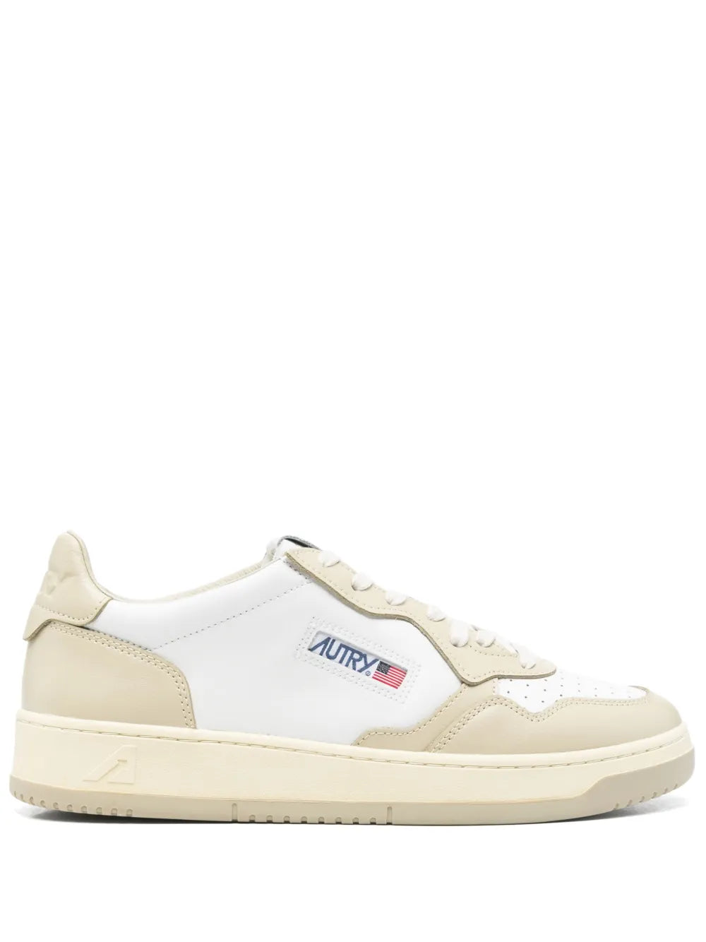 Autry Medalist low sneakers in white and beige, lace-up with side logo patch