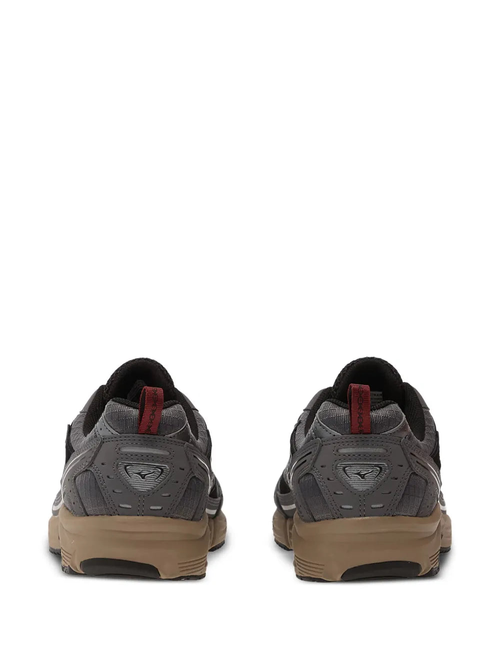 Mizuno Mxr sneakers heel view, dark grey/black with red pull tabs and tan sole