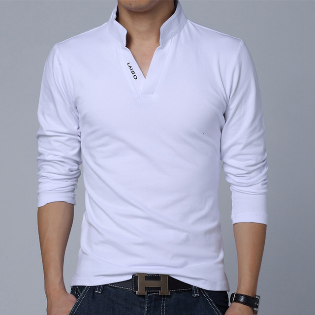 Men's white V-neck long-sleeve shirt with three-button placket