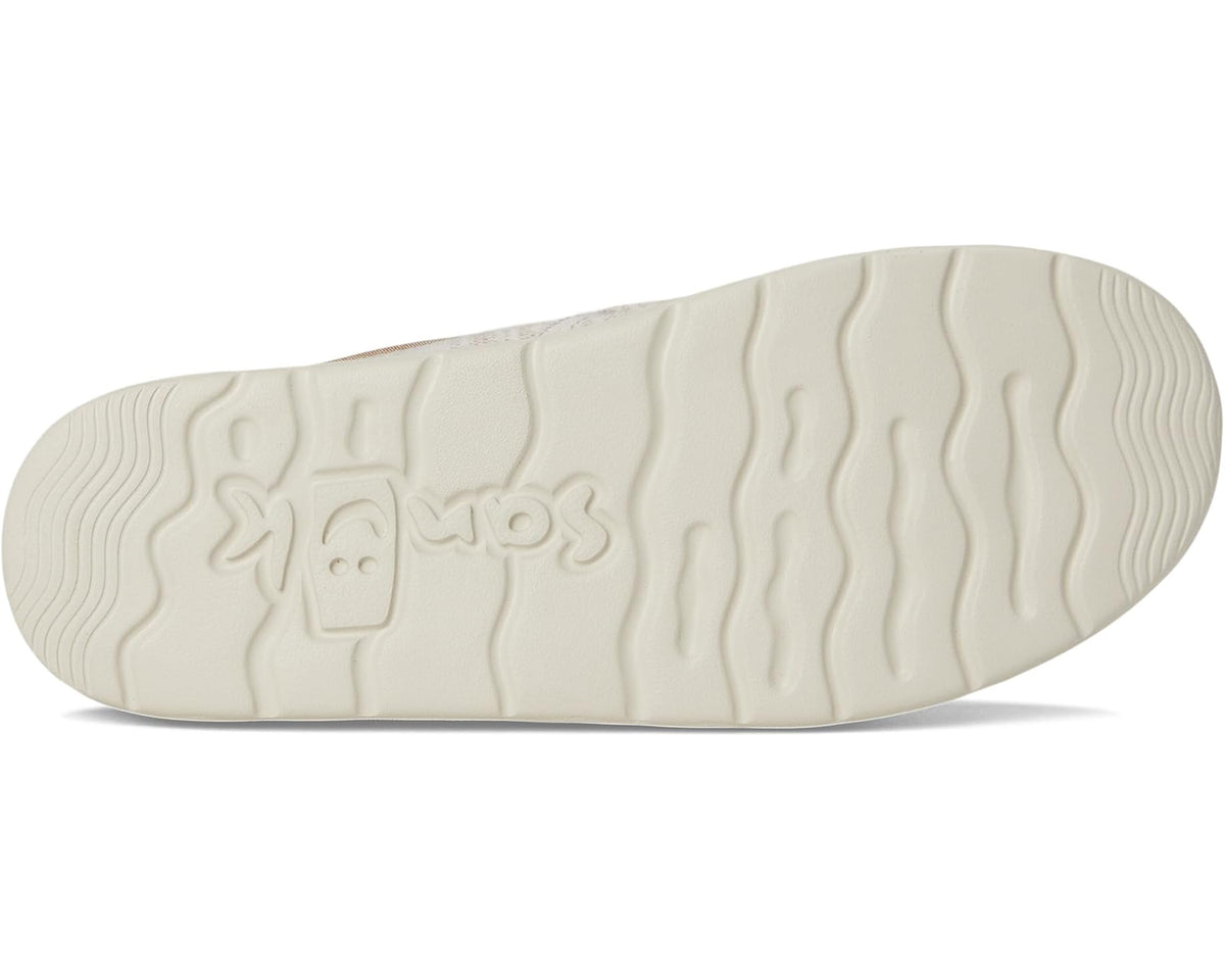 Sanuk Hangout Lite rubber outsole with textured traction pattern