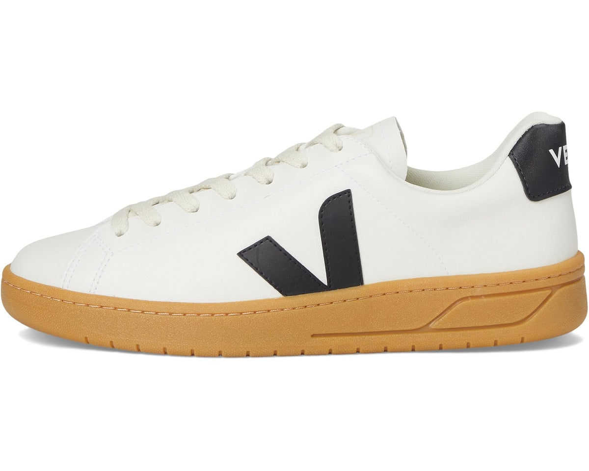 Men's VEJA Urca low-top sneakers, white leather, black side panel, tan gum sole