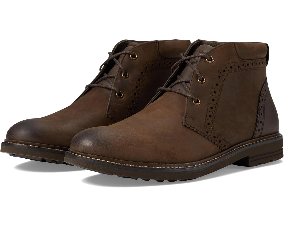 Men's brown leather chukka boots with plain toe and lace-up eyelets