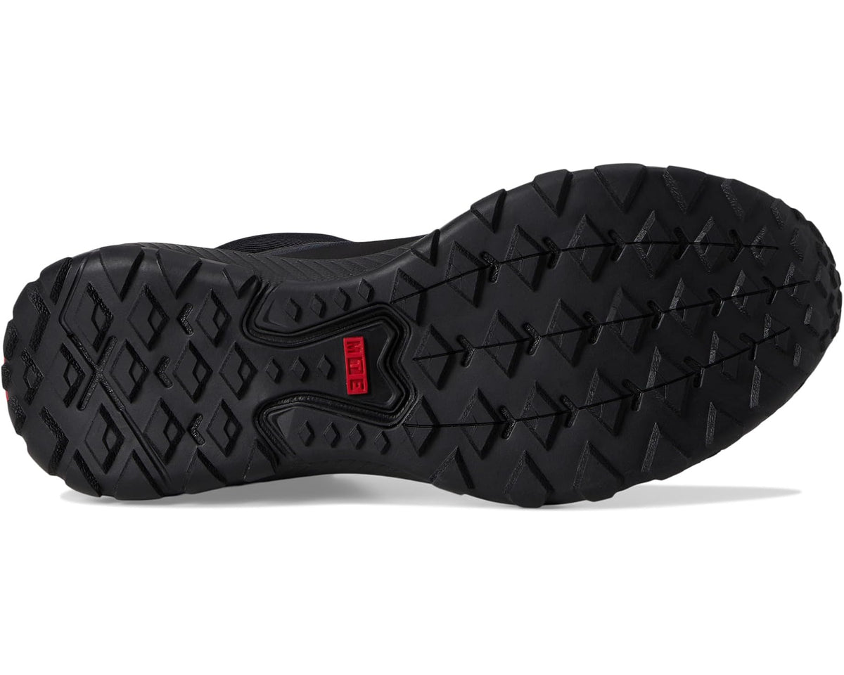 Unisex Vans MTE Crosspath mid boots, black treaded rubber outsole view