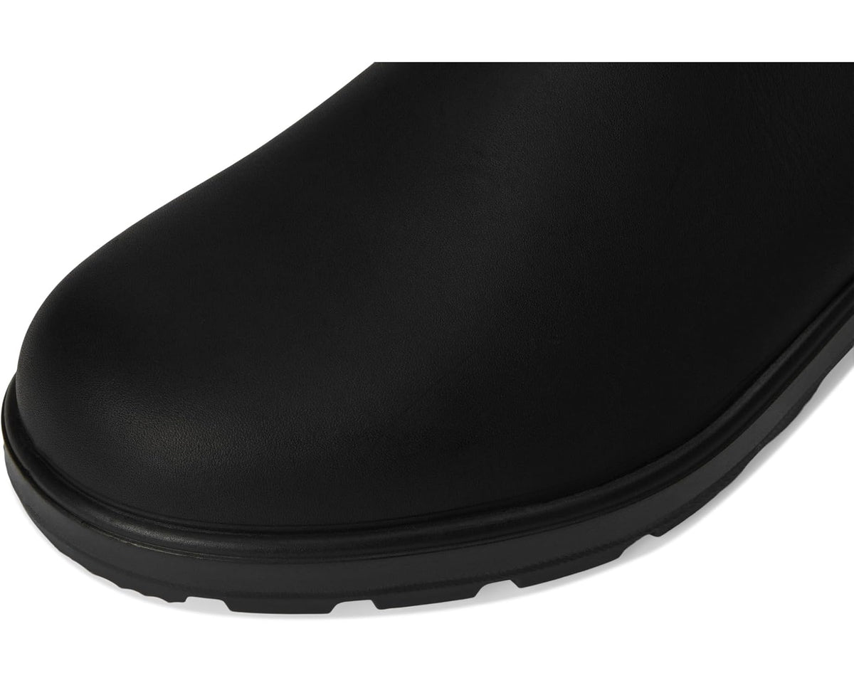 Black chelsea boot toe cap and smooth rounded front