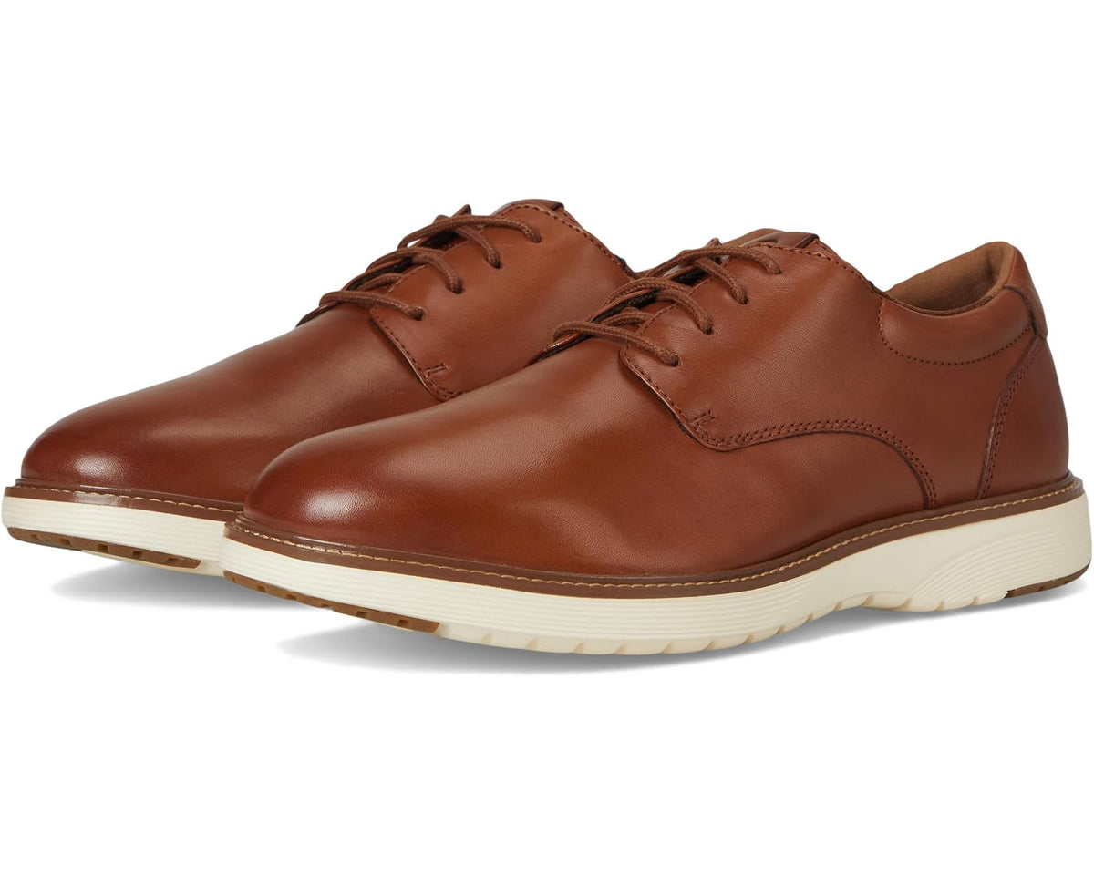 Men's brown leather lace-up oxford shoe with cushioned sole