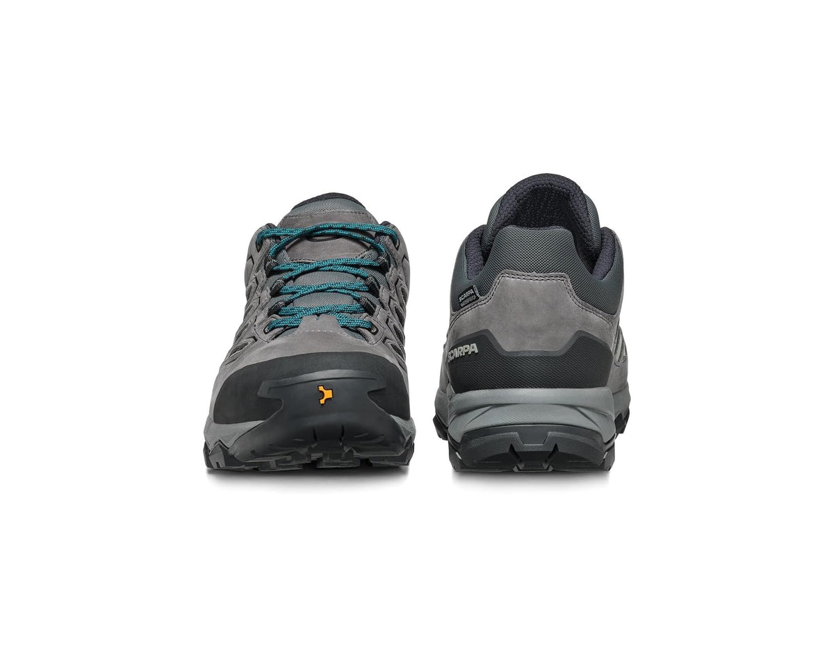 Men's trail sneakers in anthracite with teal laces and heel pull tab