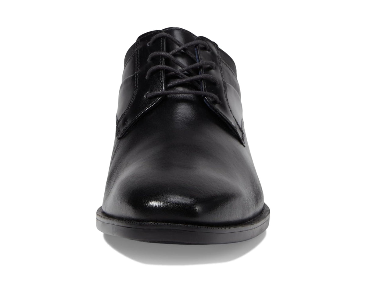 Men's black full-grain lace-up oxford shoe with round plain toe