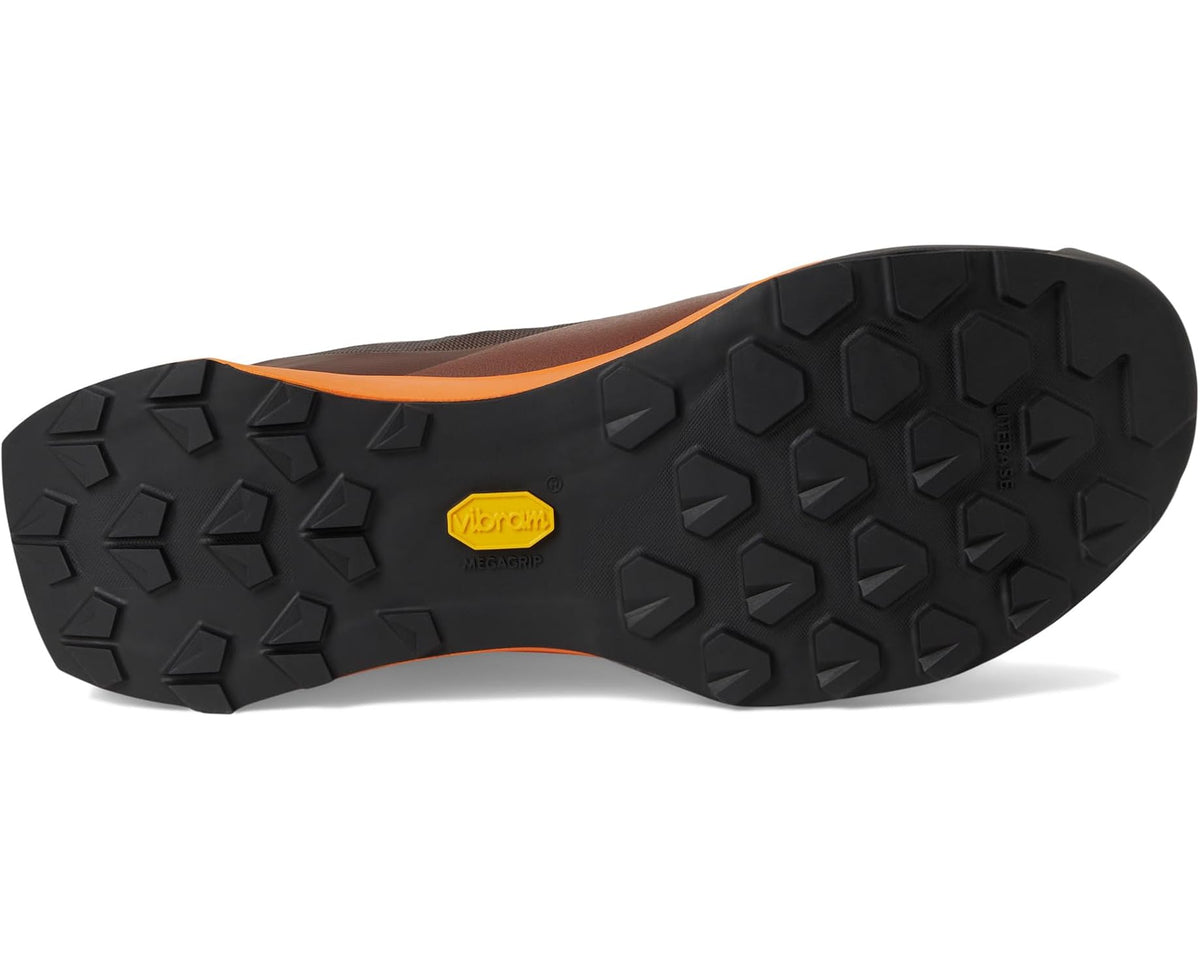 Arc'teryx Vertex Speed shoe outsole, grippy tread with orange accent