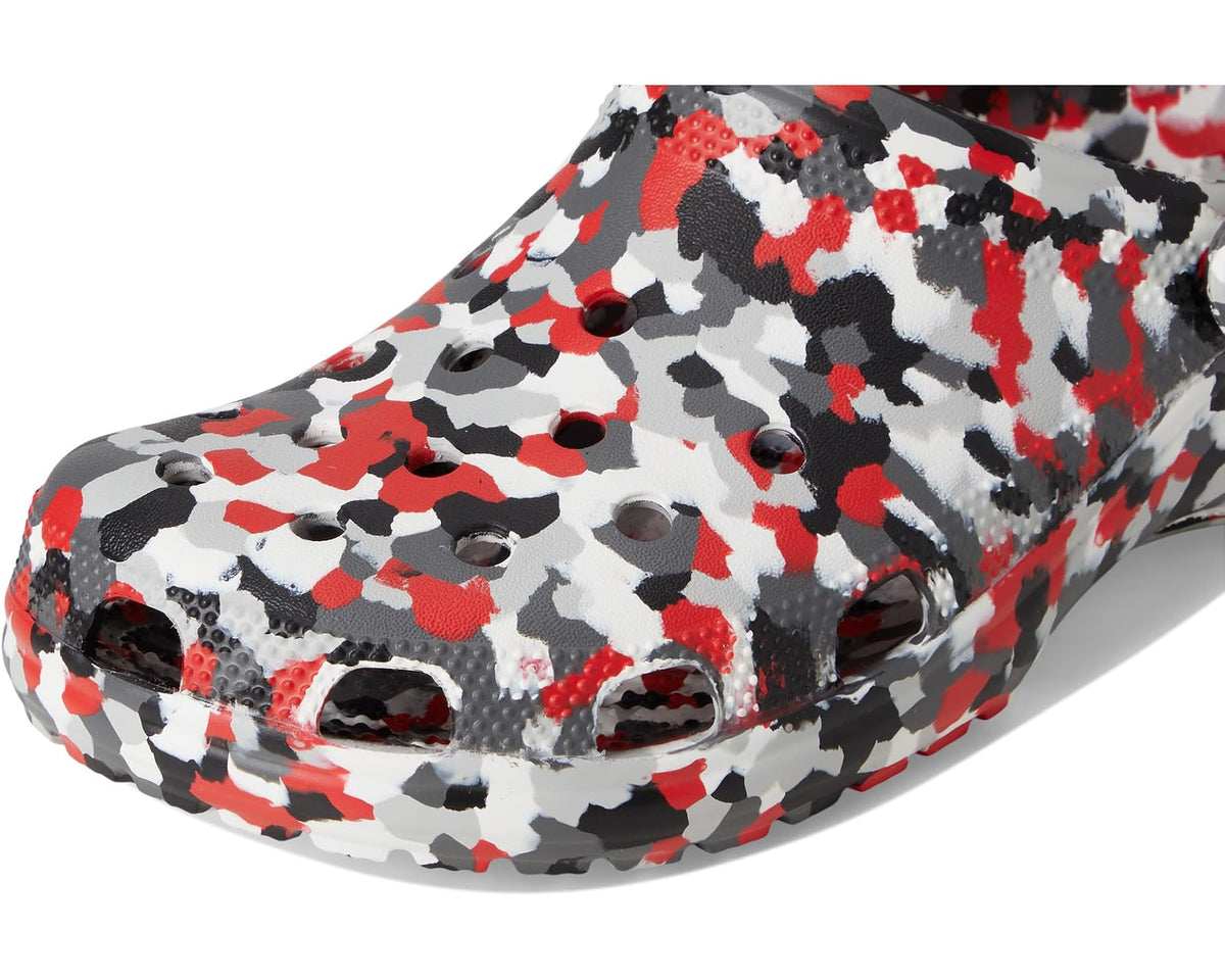 Unisex Crocs Classic graphic clogs close-up of toe holes, red black and white camo