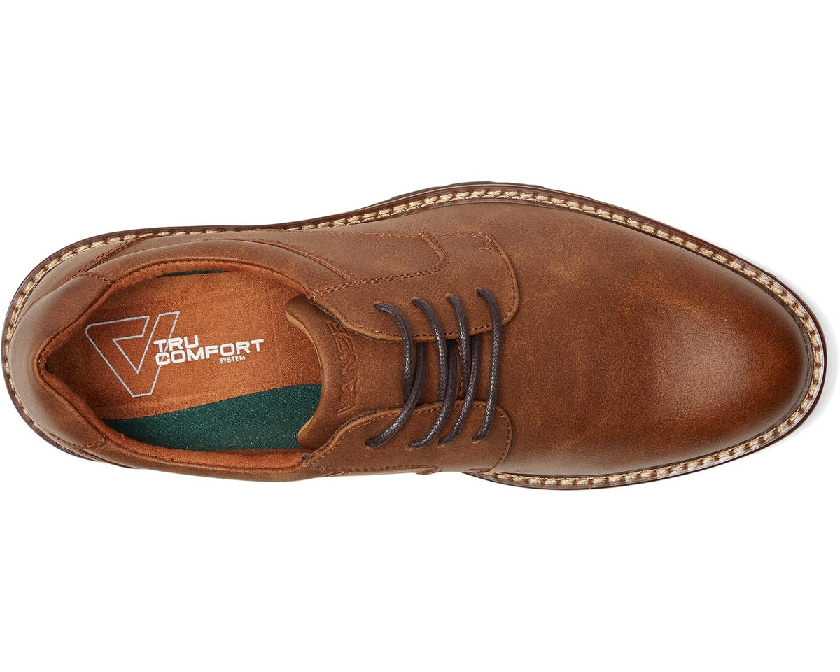 Walnut-brown lace-up shoe with padded tongue lining and stitched moc-toe detail