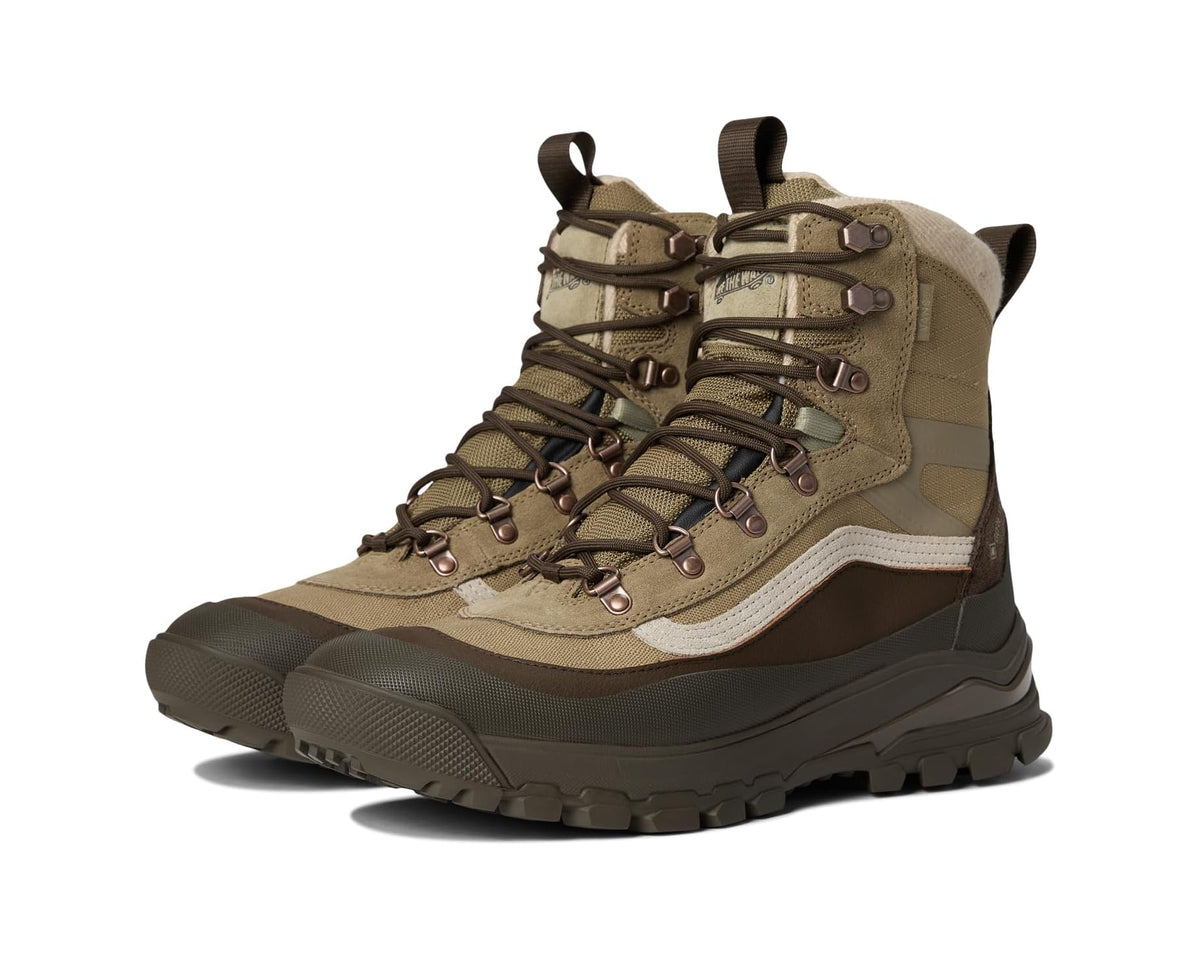 Unisex lace-up snow boot in olive/tan with padded collar and chunky tread sole