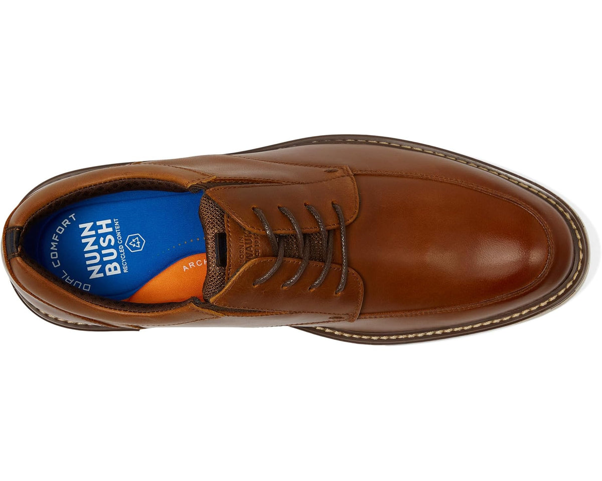 Cognac leather lace-up oxford shoe with moc-toe stitching and NUNN BUSH lining