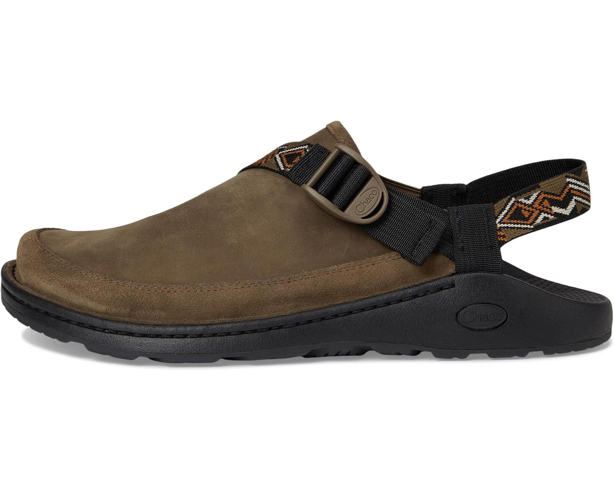 Men's leather clog sandal in hickory with adjustable black strap and molded sole