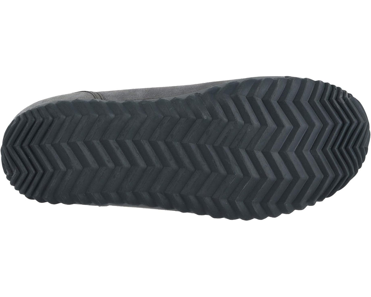 Men's moccasin rubber outsole with zigzag tread pattern