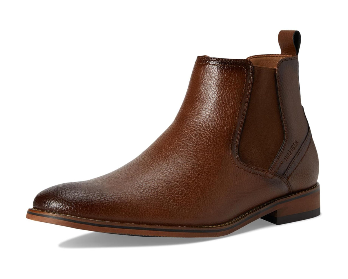 Cognac leather Chelsea boot with elastic gore and pull tab