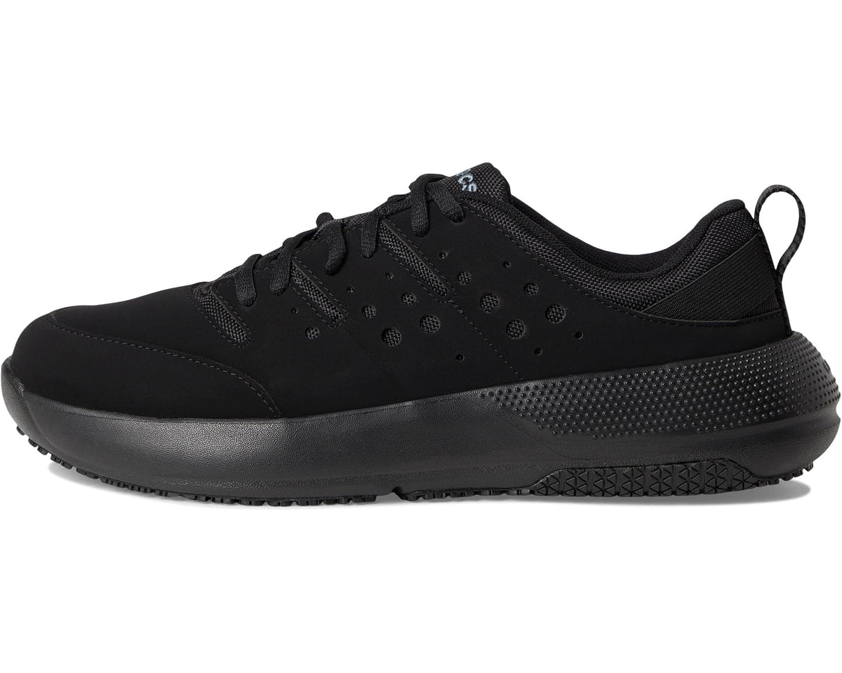 Triple-black men's sneaker with lace-up front and cushioned sole