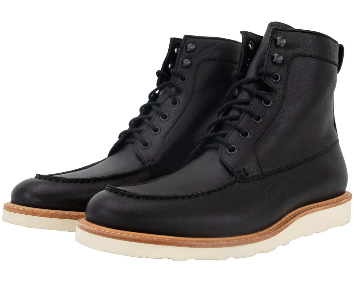 Black lace-up all-weather men's boot with pull tab and rubber sole