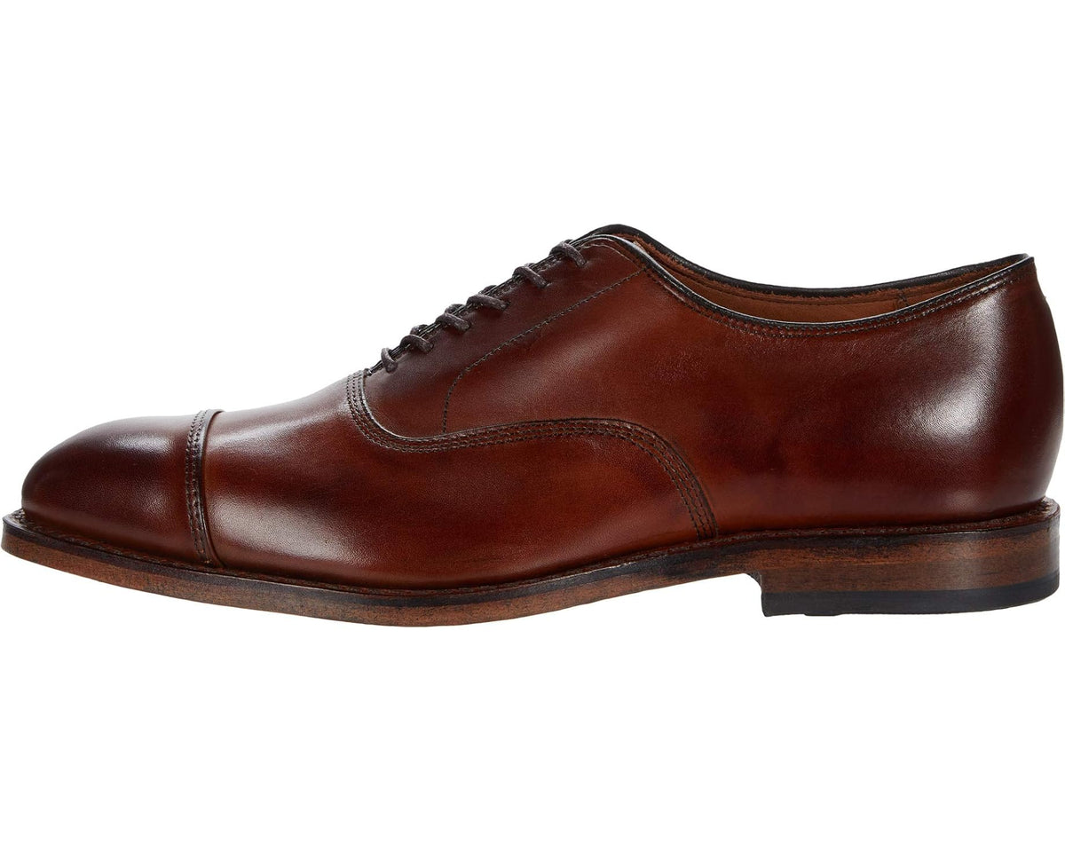 Allen Edmonds Park Avenue lace-up oxford in dark leather with apron and seam detailing.