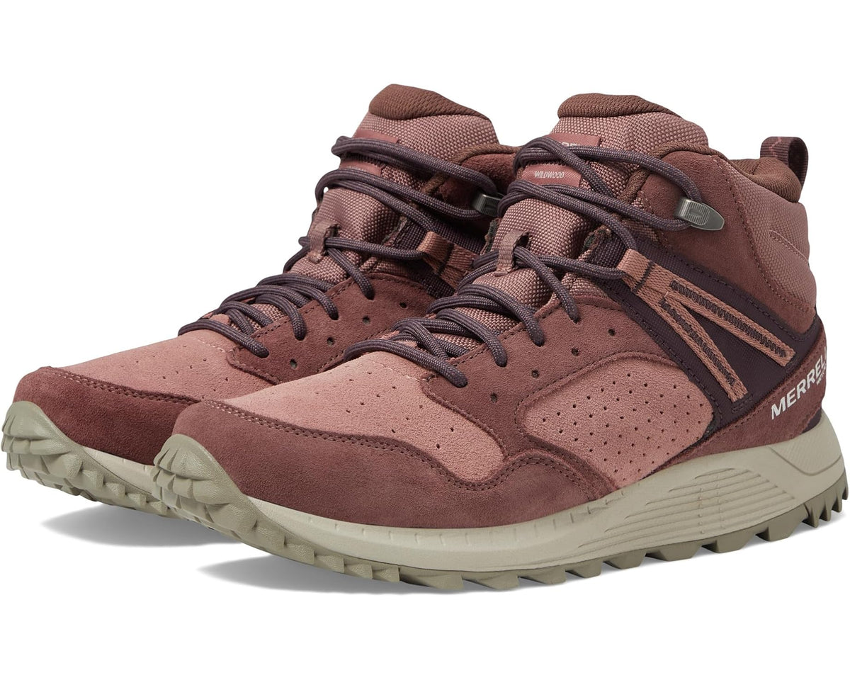 Men's brown waterproof mid-top hiking boots, lace-up with rubber tread sole
