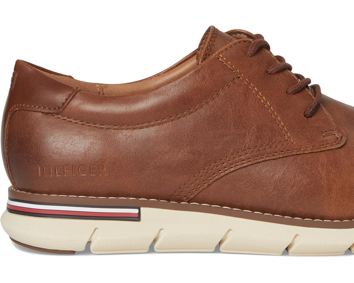 Men's Tommy Hilfiger cognac leather oxford sneaker, front side with stripe midsole